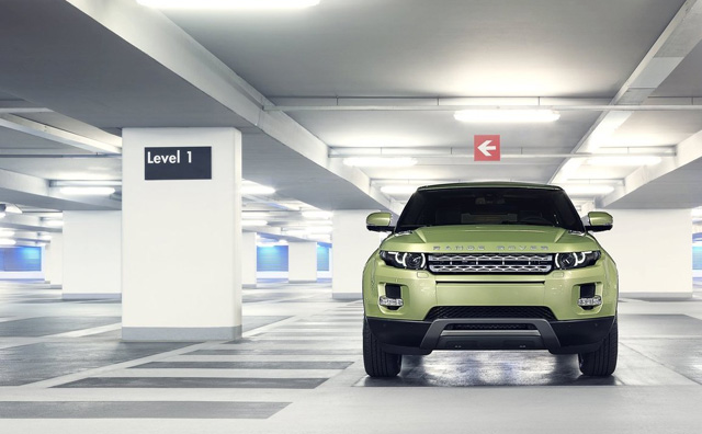 Ціни на абсолютно новий RANGE ROVER EVOQUE стартують в Україні від 42 000 Євро