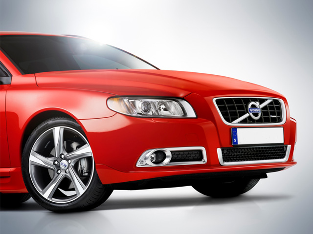 Новий Volvo S80 Executive та V70 R design — найвищого рівня бізнес седан та спортивний універсал