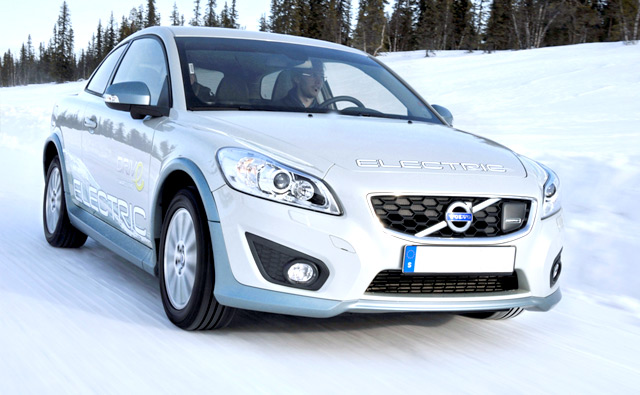 Volvo C30 Electric пройшов випробування у складних зимових умовах