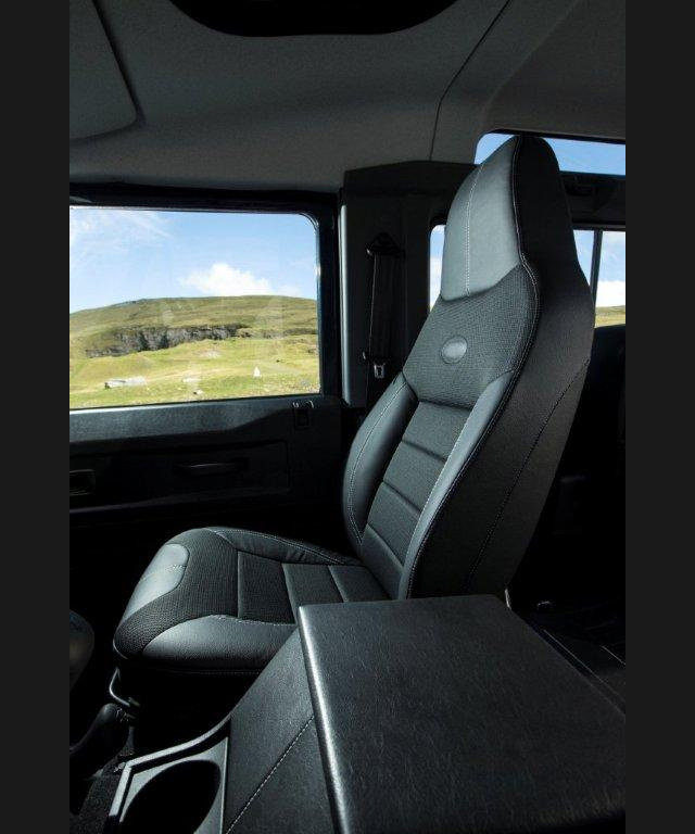 КУЛЬТОВИЙ LAND ROVER DEFENDER СТАЄ ДОСКОНАЛІШИМ 