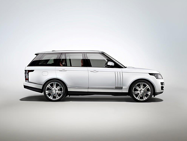 LAND ROVER ПРЕДСТАВЛЯЄ НОВИЙ RANGE ROVER З ПОДОВЖЕНОЮ КОЛІСНОЮ БАЗОЮ, А ТАКОЖ ЕКСКЛЮЗИВНУ КОМПЛЕКТАЦІЮ RANGE ROVER AUTOBIOGRAPHY BLACK 