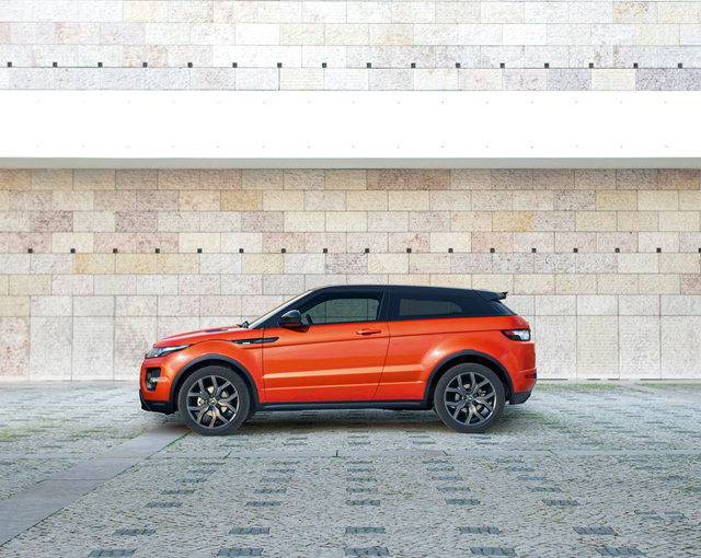 ДВІ НОВІ КОМПЛЕКТАЦІЇ RANGE ROVER EVOQUE AUTOBIOGRAPHY ПІДВИЩУЮТЬ ЙОГО РІВЕНЬ РОЗКОШІ ТА ПРОДУКТИВНОСТІ