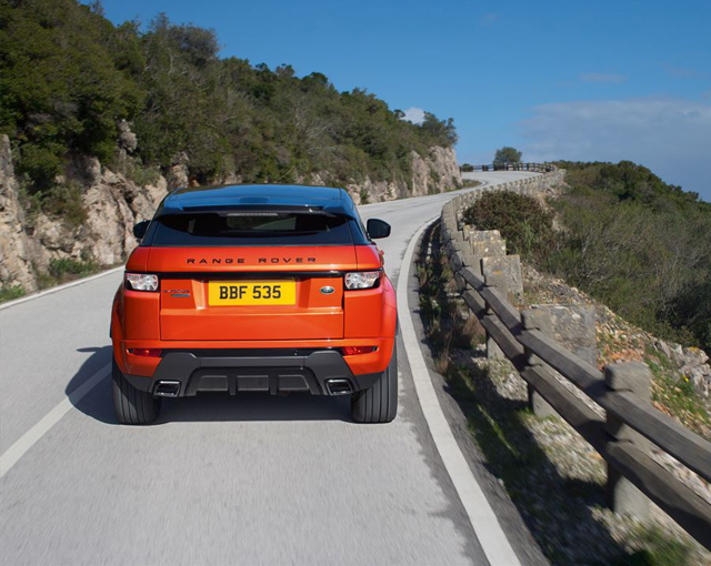 ДВІ НОВІ КОМПЛЕКТАЦІЇ RANGE ROVER EVOQUE AUTOBIOGRAPHY ПІДВИЩУЮТЬ ЙОГО РІВЕНЬ РОЗКОШІ ТА ПРОДУКТИВНОСТІ