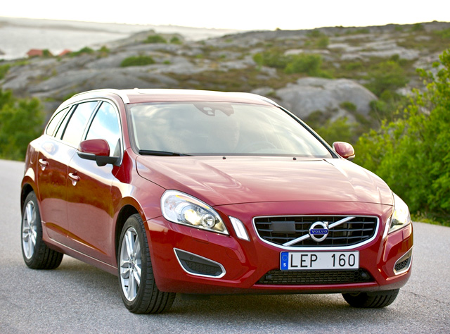 Volvo S60 та V60 отримують найвищий рейтинг за рівень безпеки в Європі та США